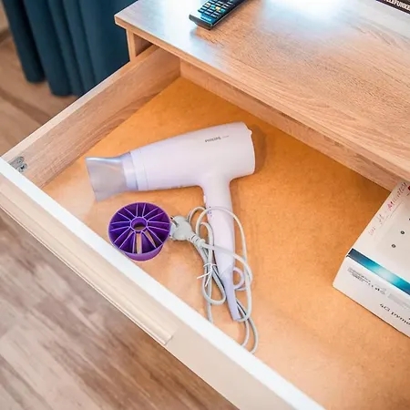 Breeze Atelier Apartment *