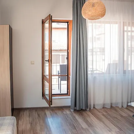 Apartment Breeze Atelier *